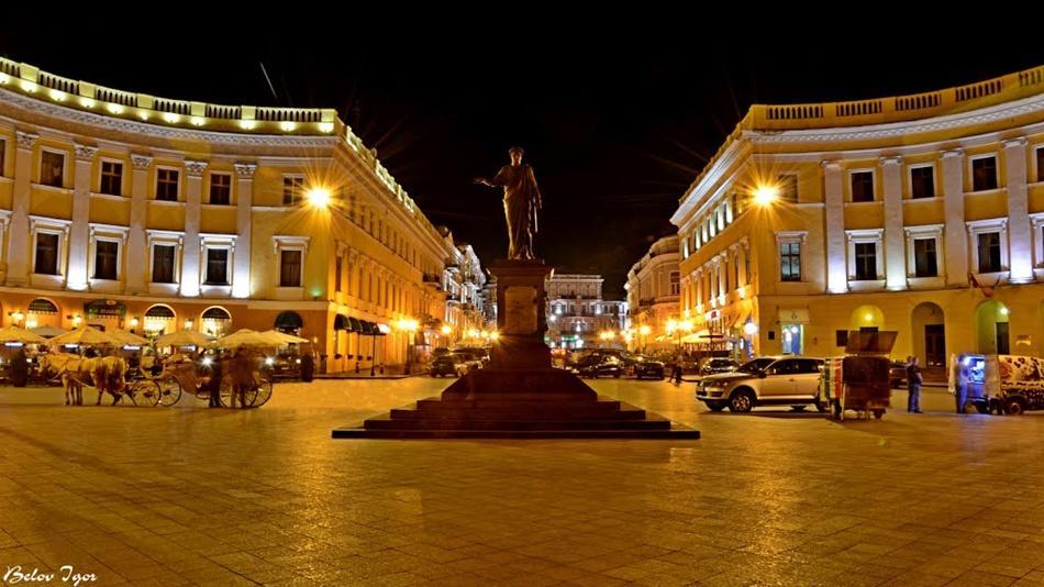 Красивая Квартира В Центре Одессы Odessa Eksteriør bilde